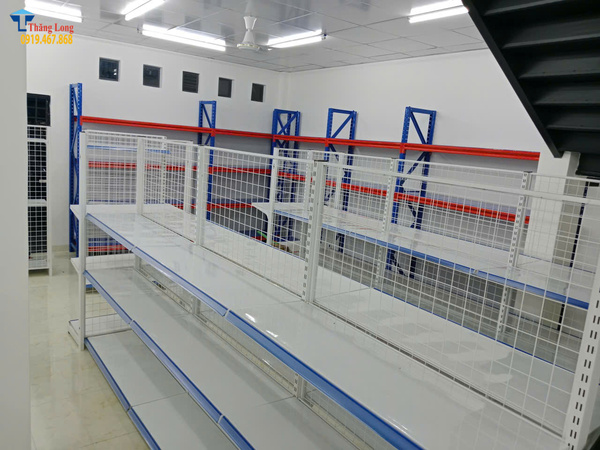 Chiều cao gi&aacute; kệ si&ecirc;u thị bao nhi&ecirc;u l&agrave; ph&ugrave; hợp với kh&aacute;ch h&agrave;ng Việt 