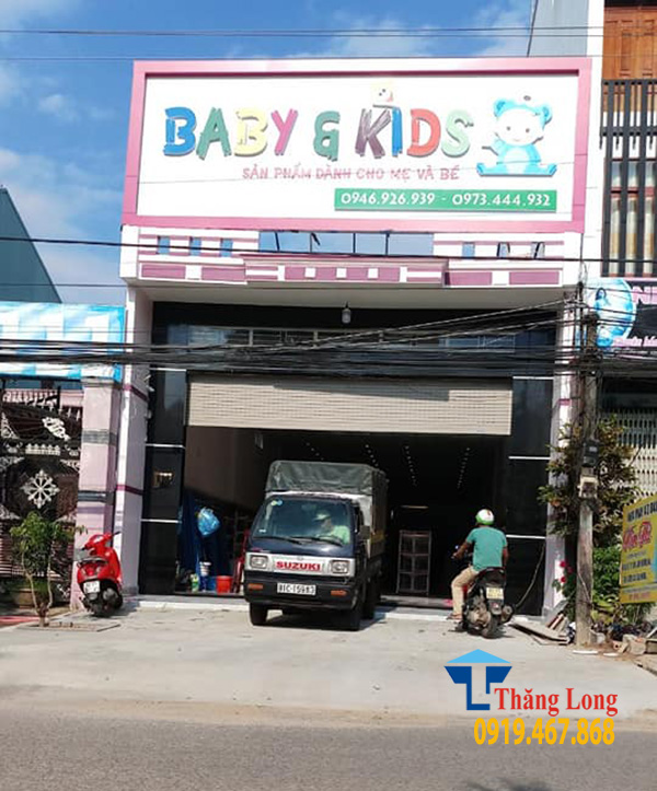 Lắp đặt và bàn giao kệ cho cửa hàng Baby Kid - Đắk Tô - Kon Tum