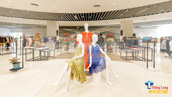 Cung cấp và lắp đặt kệ thời trang tại TTTM Gold Coast Mall Nha Trang