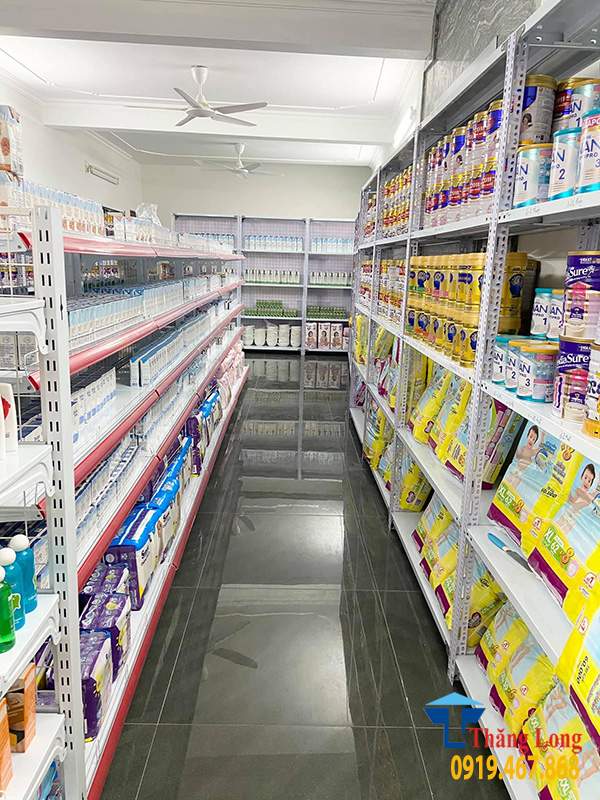Lắp đặt kệ trưng bày cho thế giới bỉm sữa TC Mart tại Hà Nội