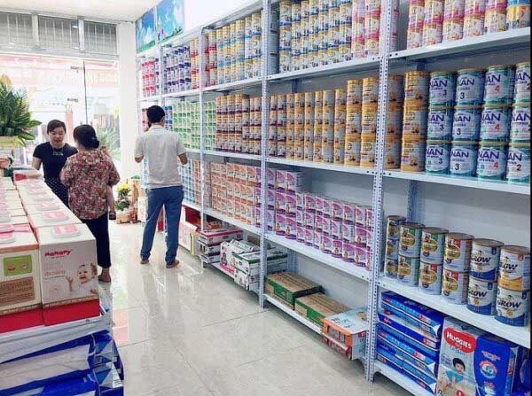 kệ trưng bày sữa 