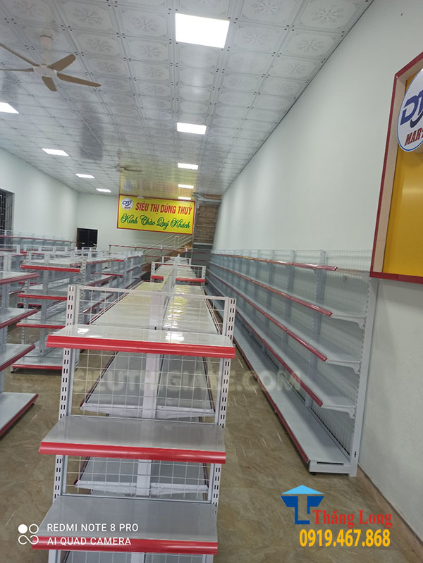 Lắp đặt giá kệ bày hàng cho siêu thị Dũng Thủy tại Điện Biên
