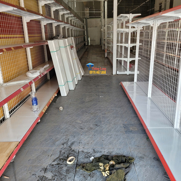 lắp đặt kệ si&ecirc;u thị lưng lưới tại đồng nai 