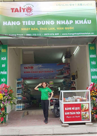 Lắp đặt giá kệ bày hàng tiêu dùng nhập khẩu tại phố Bùi Xương Trạch